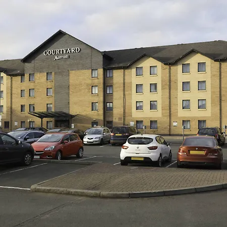 Courtyard By Marriott Glasgow Airport-2