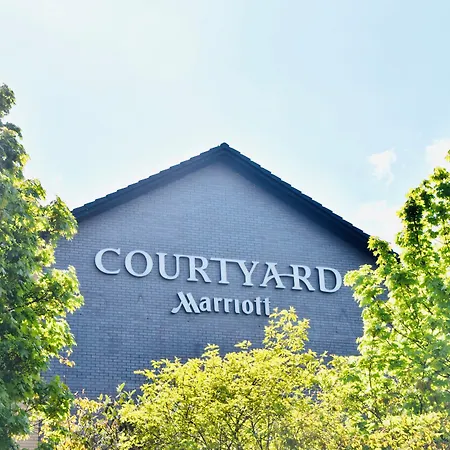 Courtyard By Marriott Glasgow Airport-2